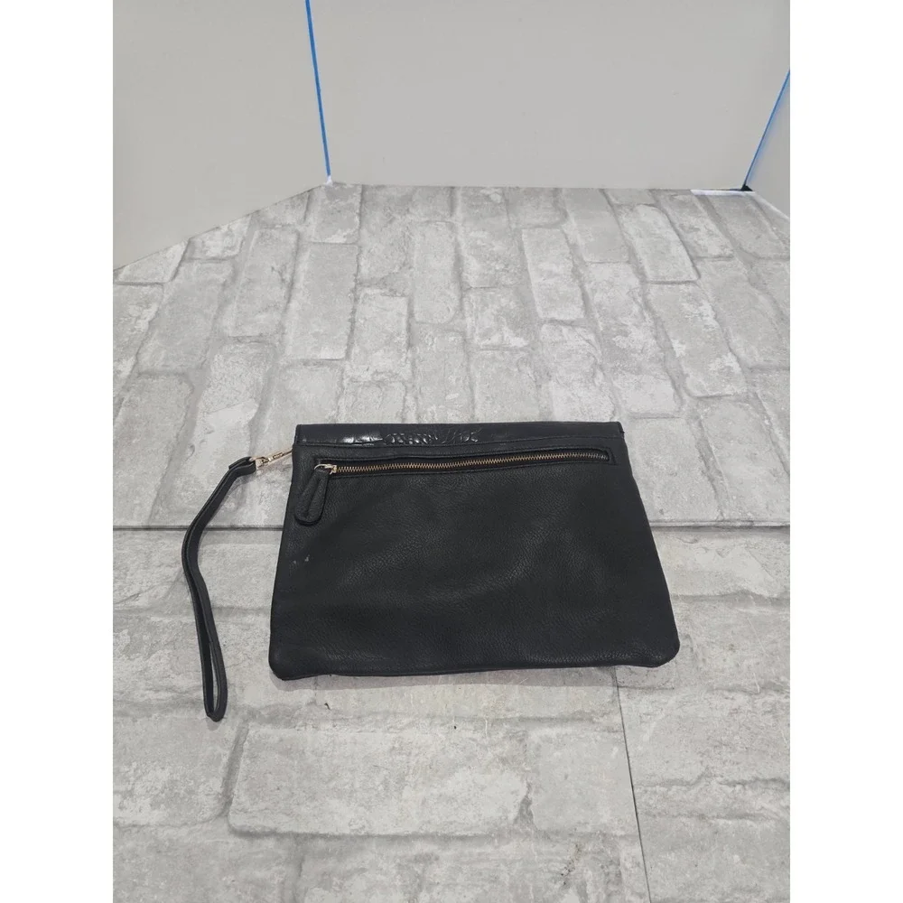ALDO Black Croc-Embossed Clutch Wristlet Strap Handle Metal Gold Accent 10